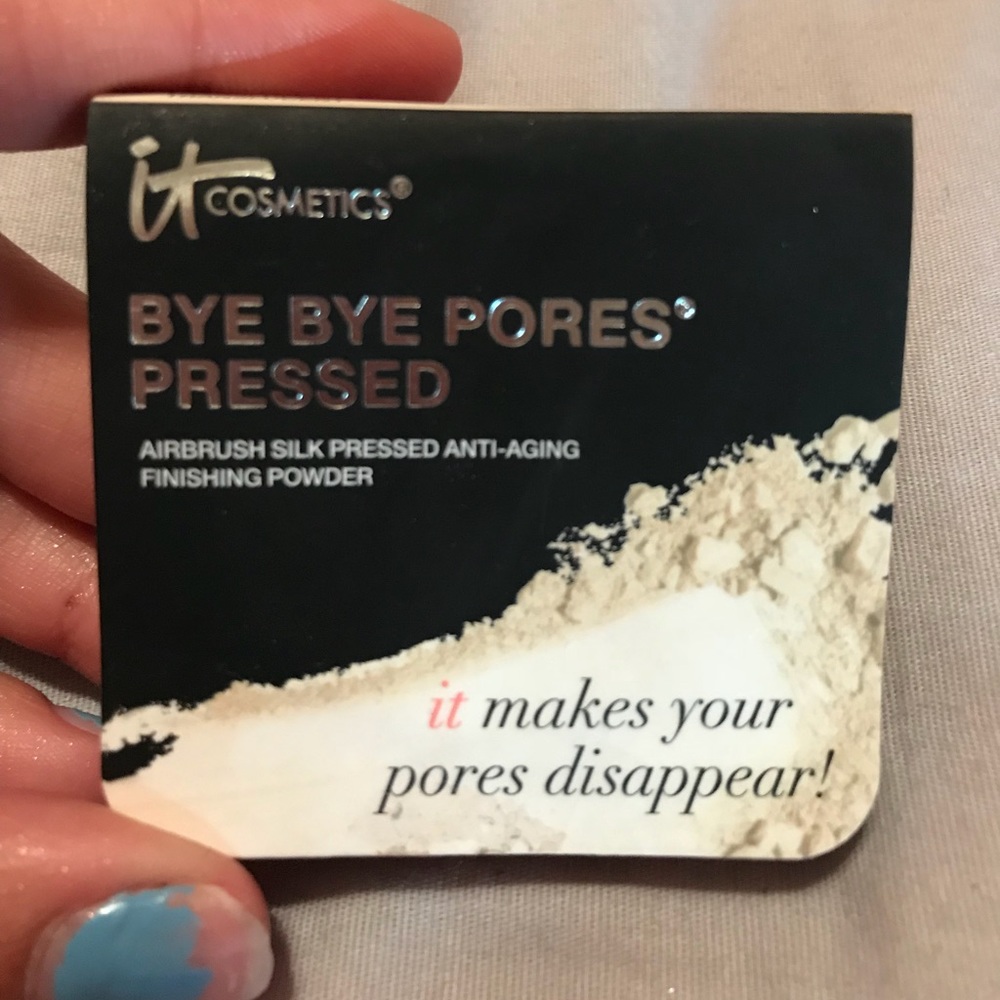 Pressed powder
